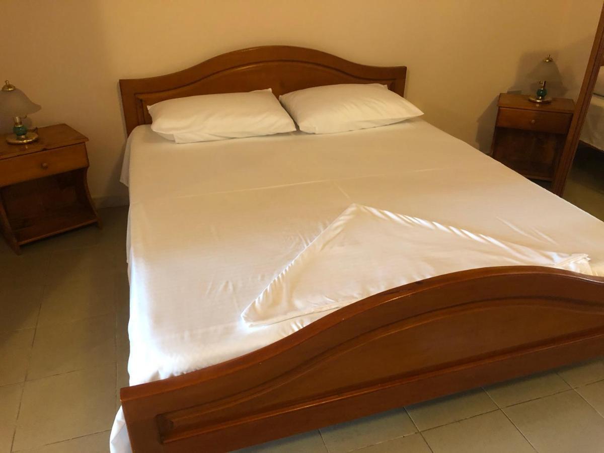 Villa Pepeto Durres Albania Bagian luar foto