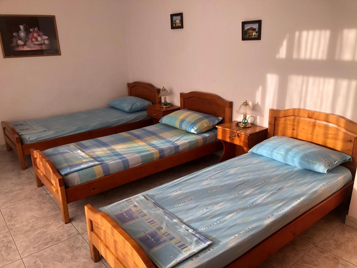 Villa Pepeto Durres Albania Bagian luar foto