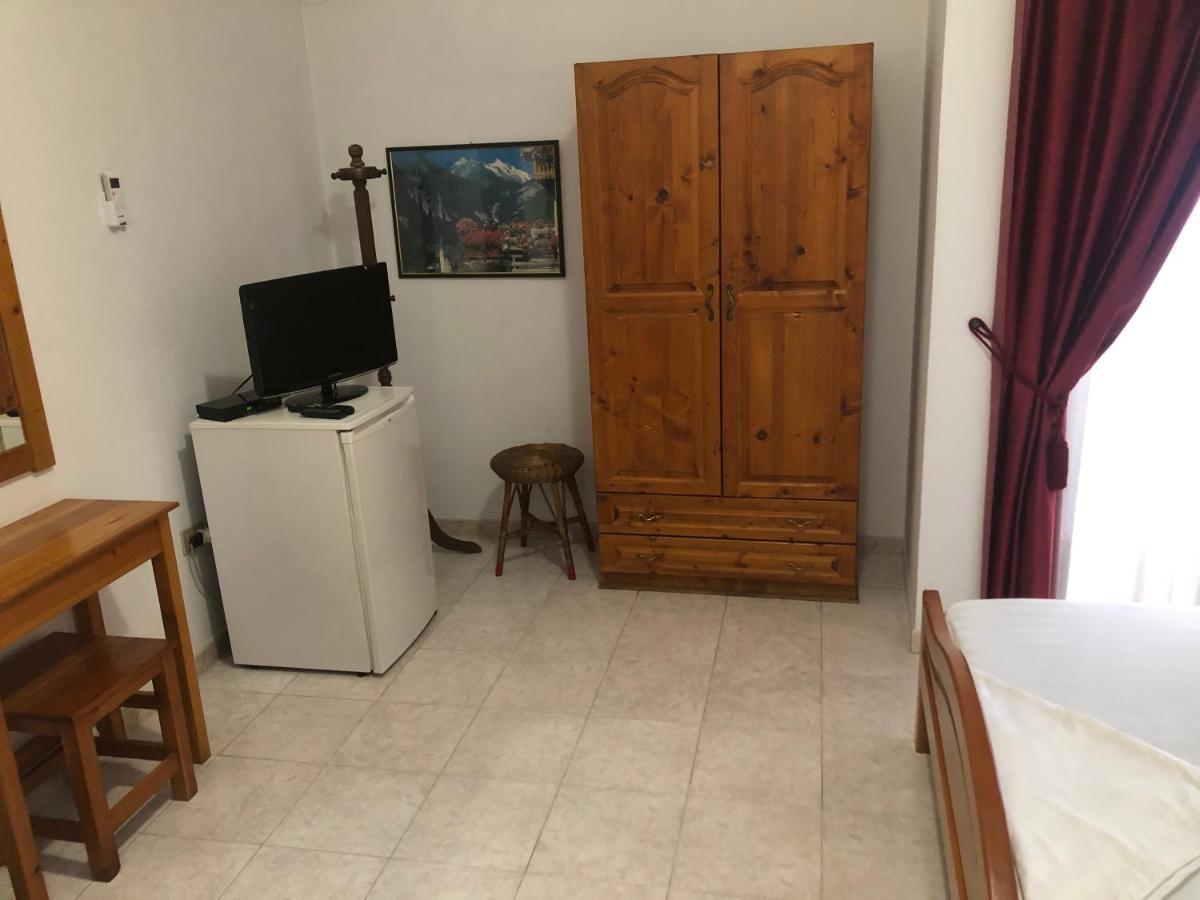 Villa Pepeto Durres Albania Bagian luar foto